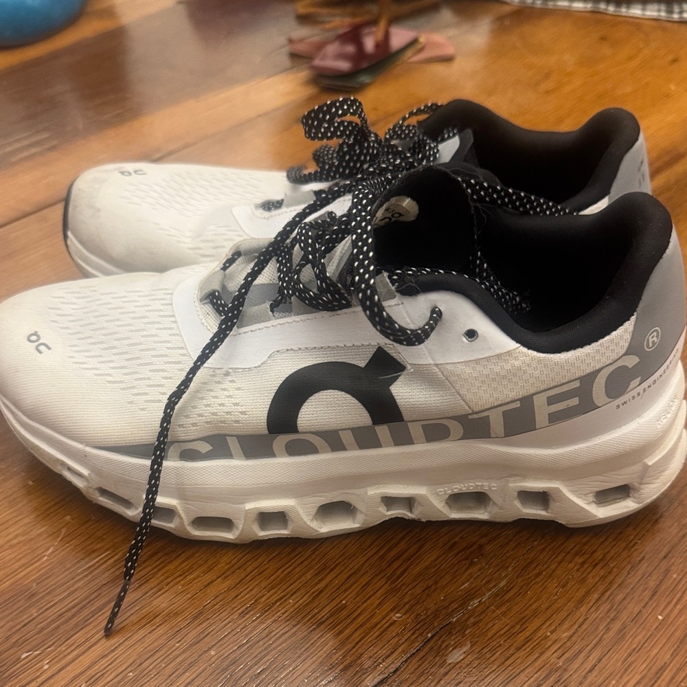 On Cloud White and Black Athletic Shoes - Picture 3 of 5